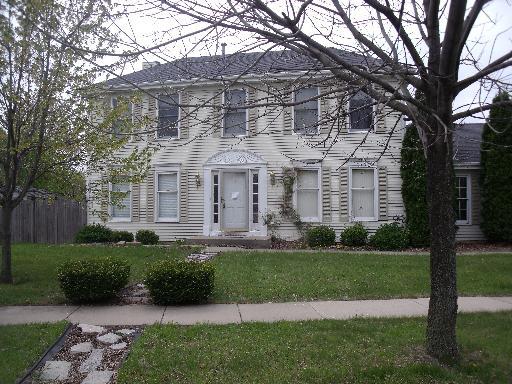 905 Wellington Cir., Aurora, IL 60506