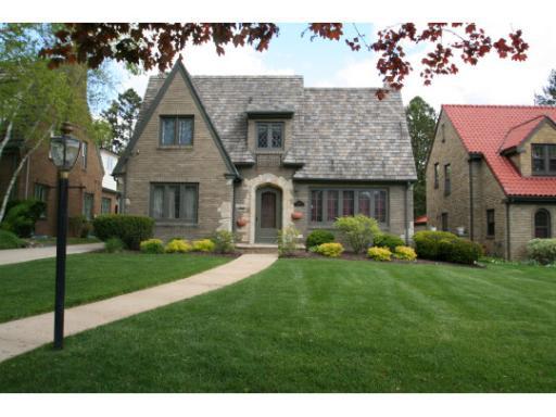 825 Lundvall Ave., Rockford, IL 61107