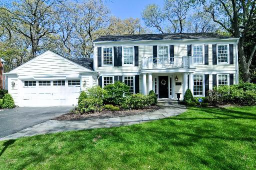 901 Forest Hill Rd., Lake Forest, IL 60045