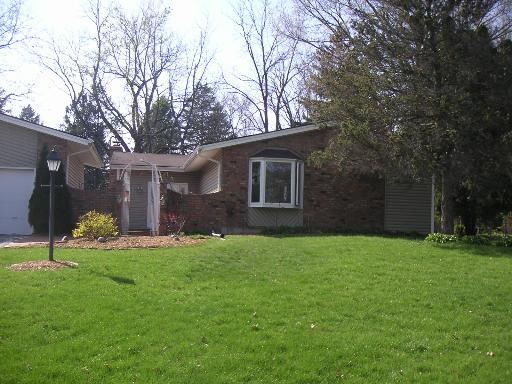 1310 Williamsburg Rd., Rockford, IL 61107