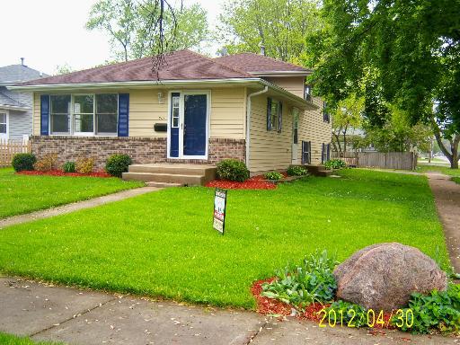 801 Gates St., Aurora, IL 60505