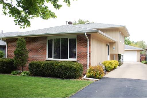 0S067 Woodvale St., Winfield, IL 60190