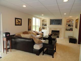 2203 Red Oak Dr., Round Lake, IL 60073