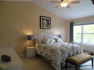 2203 Red Oak Dr., Round Lake, IL 60073