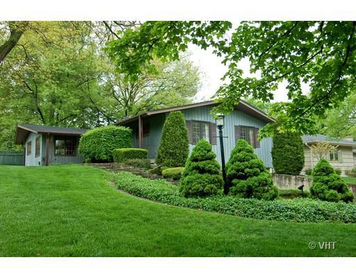 254 Abbotsford Ct., Glen Ellyn, IL 60137