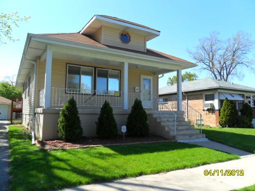 526 Linden Ave., Bellwood, IL 60104