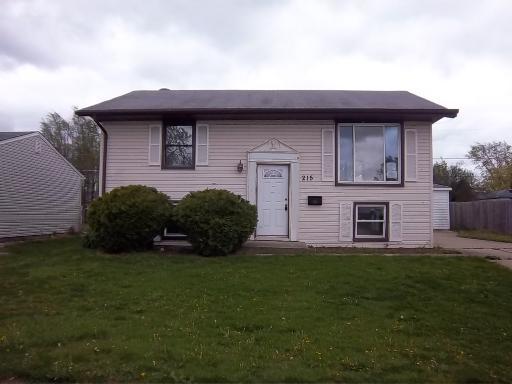 215 Pell Ave., Romeoville, IL 60446