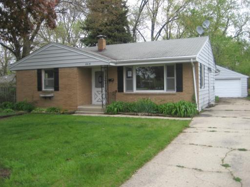 2415 Bell Ave., Rockford, IL 61103