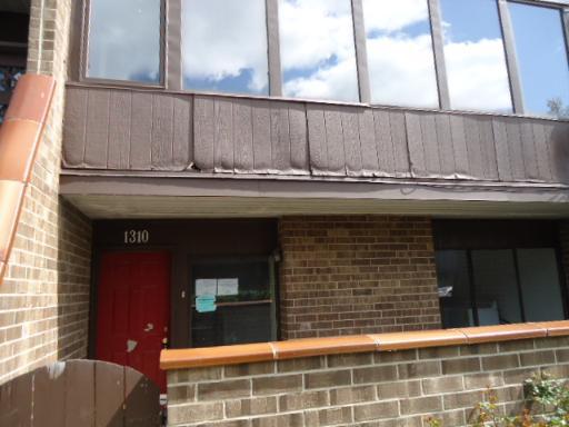 1310 Kenneth Cir., Elgin, IL 60120