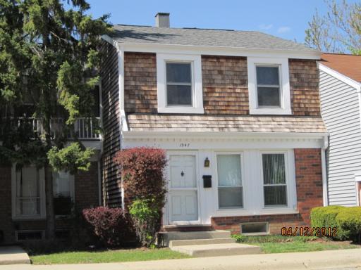 1947 Holbrook Ln., Hoffman Estates, IL 60169