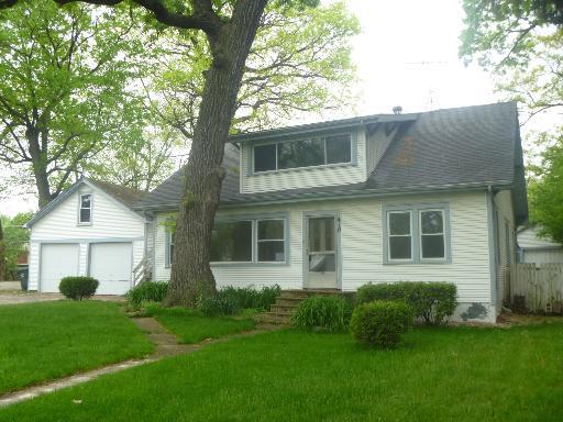 410 Hickory St., Mundelein, IL 60060