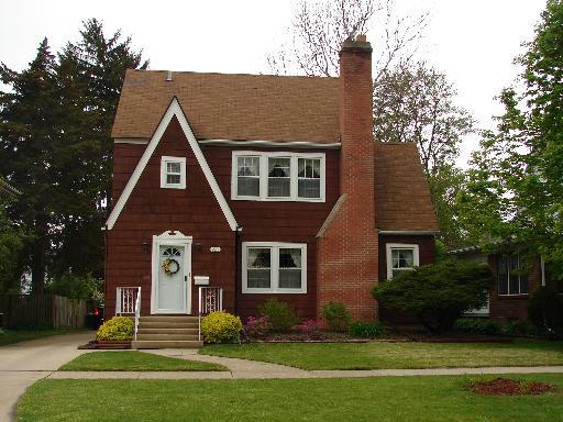 225 S Commonwealth Ave., Aurora, IL 60506