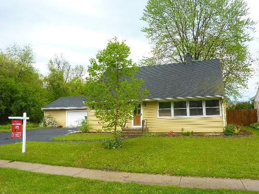 365 Behm Dr., Grayslake, IL 60030