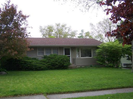 923 Colby Ct., Dekalb, IL 60115