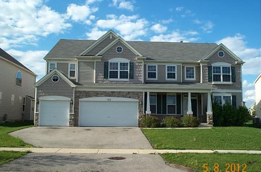 1215 White Lake Dr., Antioch, IL 60002