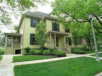 301 7th Ave., La Grange, IL 60525