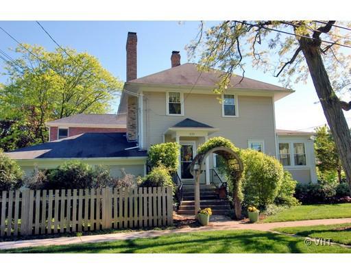 525 Turner Ave., Glen Ellyn, IL 60137