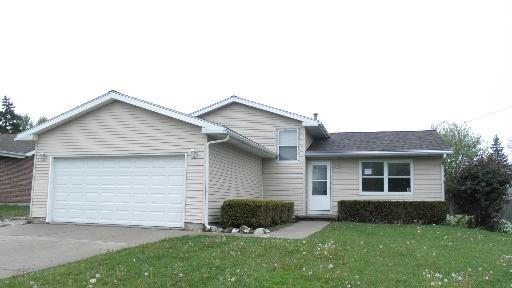 1686 Gary Ave., Aurora, IL 60505