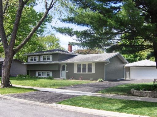 313 Basswood Dr., Naperville, IL 60540
