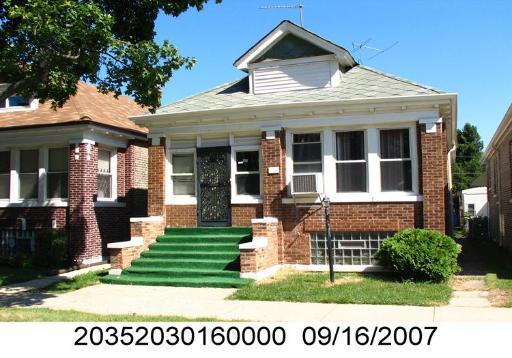 7945 S Kenwood Ave., Chicago, IL 60617