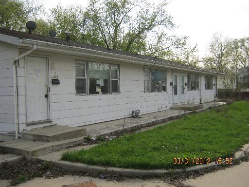 815 Holm Dr., Joliet, IL 60432