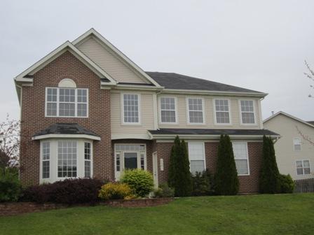 621 Lake Cornish Way, Algonquin, IL 60102