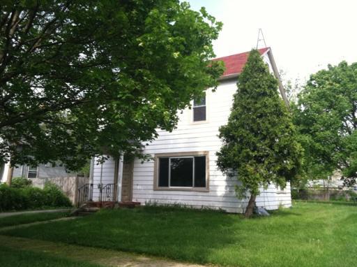 635 Hammond Ave., Aurora, IL 60506