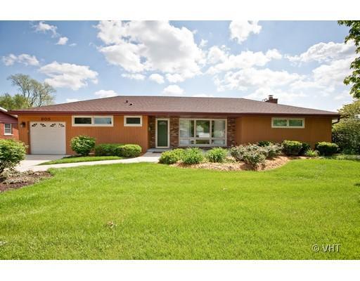 805 11th St., La Grange, IL 60525