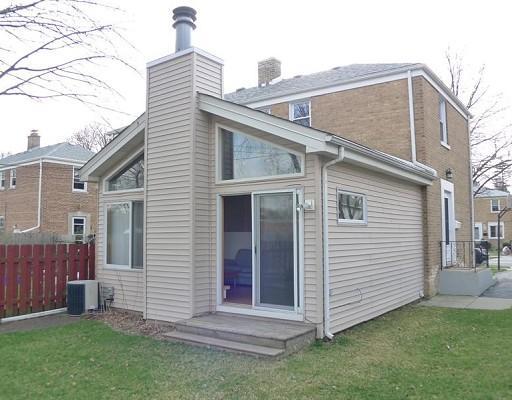 1841 Illinois St., Des Plaines, IL 60018