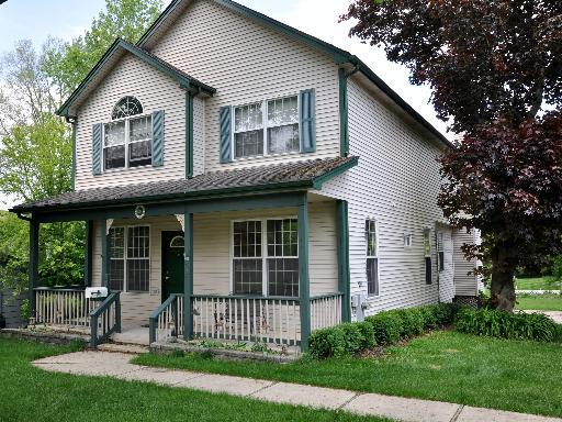 220 Waverly Rd., Barrington, IL 60010