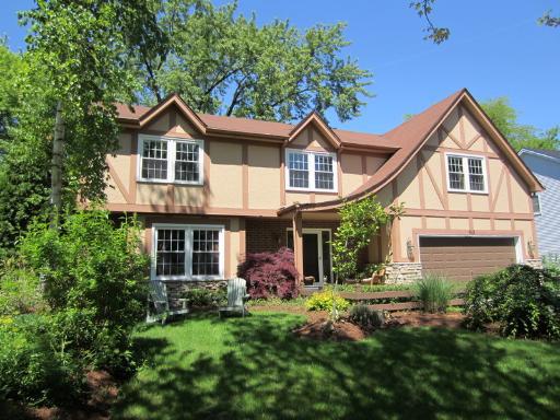 913 Canonero Dr., Naperville, IL 60540