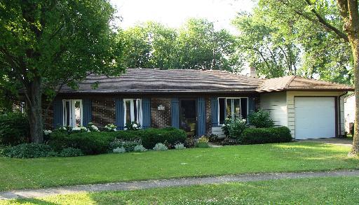 339 N Waverly Ct., Elgin, IL 60120