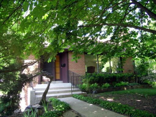 310 E Maple Ave., Mundelein, IL 60060