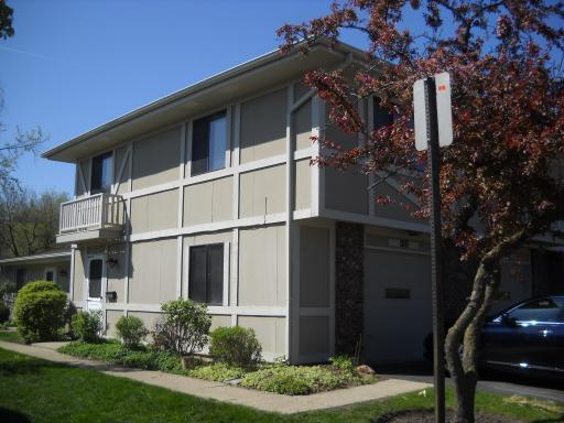 1431 Millbrook Ct., Schaumburg, IL 60193