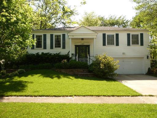 309 Berry Dr., Naperville, IL 60540