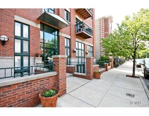 2033 W Superior St. #2W, Chicago, IL 60612