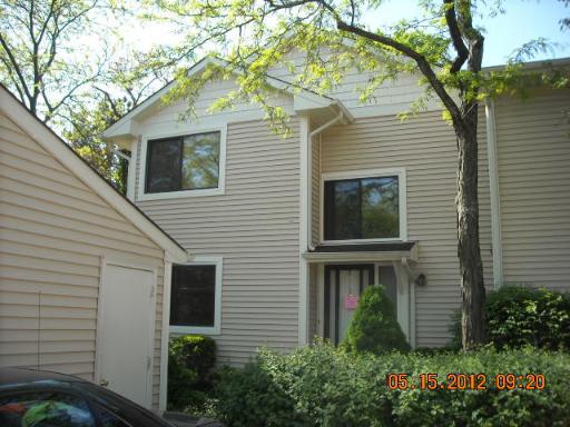 103 Saratoga Ct., Vernon Hills, IL 60061