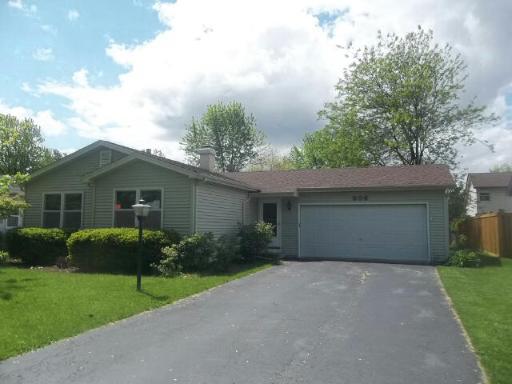 306 Pin Oak Dr., North Aurora, IL 60542