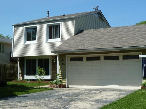 186 Highbury Dr., Elgin, IL 60120