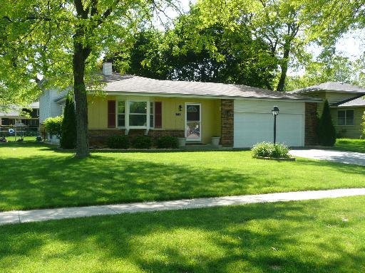 30W275 Bruce Ln., Naperville, IL 60563