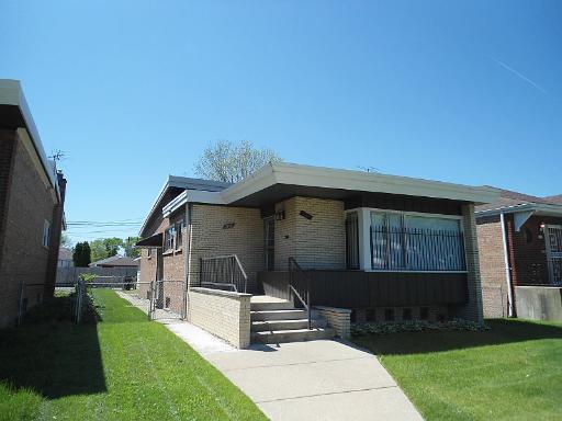 2149 E 90th St., Chicago, IL 60617