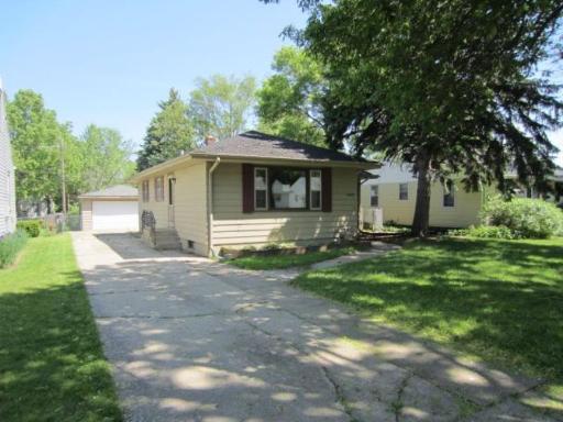 1819 Sharon Ave., Rockford, IL 61103