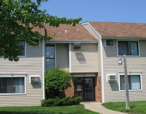 3800 Bayside Dr. #4, Palatine, IL 60067