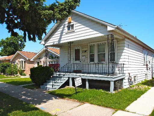 5846 W 64th St., Chicago, IL 60638