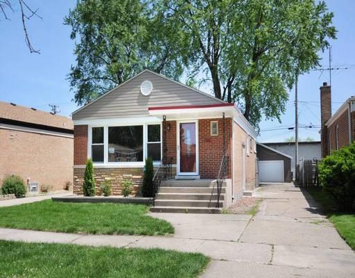 14527 S Hoxie Ave., Burnham, IL 60633