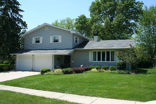 730 Sunnymeade Tr., Dekalb, IL 60115