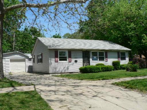 943 New Haven Ave., Aurora, IL 60506