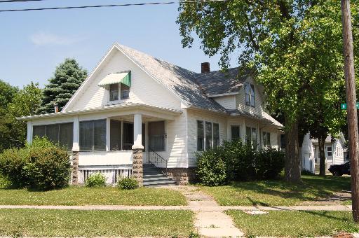 706 N Fifth Ave., Kankakee, IL 60901