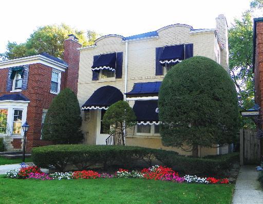 9321 S Leavitt Ave., Chicago, IL 60643