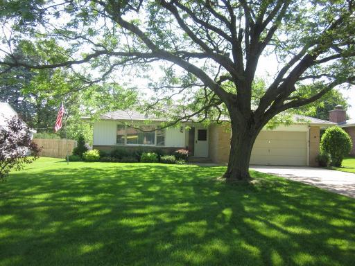 1104 Lexington Way, Rockford, IL 61108